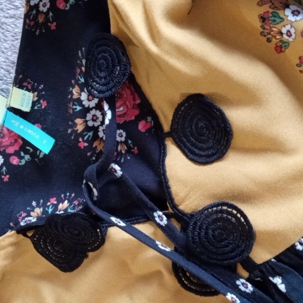 FARM Rio Intarsia Top - Picture 11 of 11
